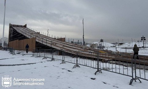 Все будет строго: благовещенцам рассказали о правилах посещения тюбинговой горки