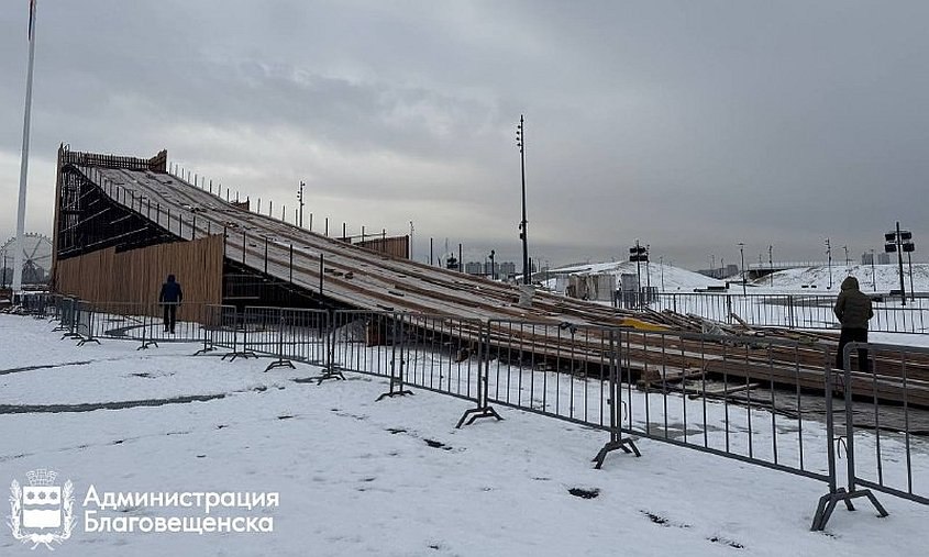 Все будет строго: благовещенцам рассказали о правилах посещения тюбинговой горки