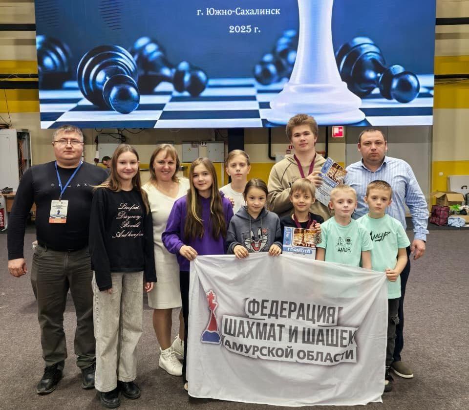 «Когда вы видите хороший ход, ищите лучший»: амурские шахматисты завоевали призы на первенстве ДФО