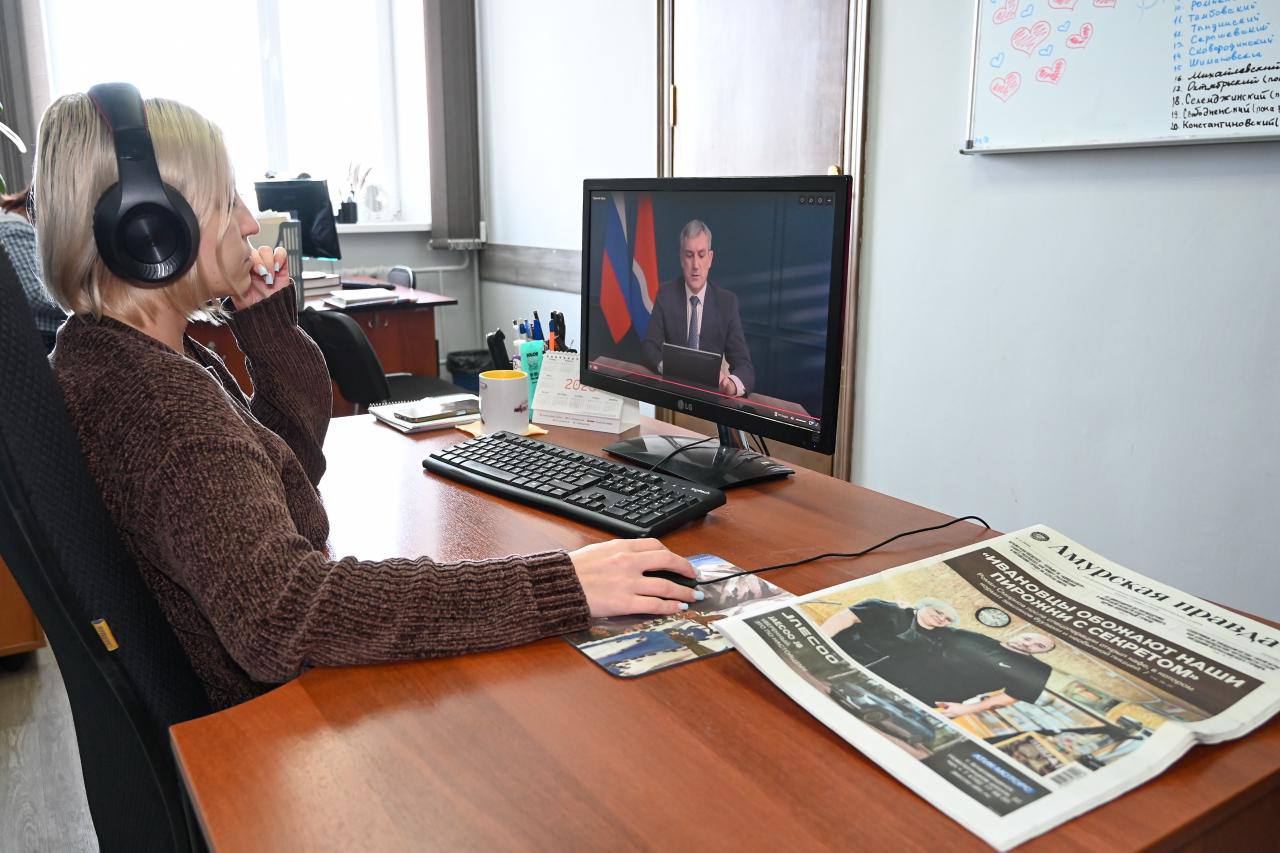 «Возьмите статью «Амурской правды» о газификации Чигирей, настоятельно рекомендую её прочитать!»: посоветовал губернатор Василий Орлов во время прямого эфира в соцсетях с жителями Амурской области