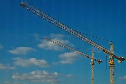 Во время прямого эфира 25 ноября главе региона Василию Орлову был задан вопрос о том, планируется ли в микрорайоне Тепличный создание парковой зоны, так как район плотно застроен многоэтажками