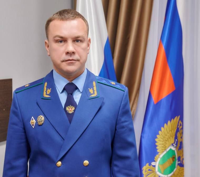 Поздравление прокурора Амурской области Романа Пантелеева с Днем юриста