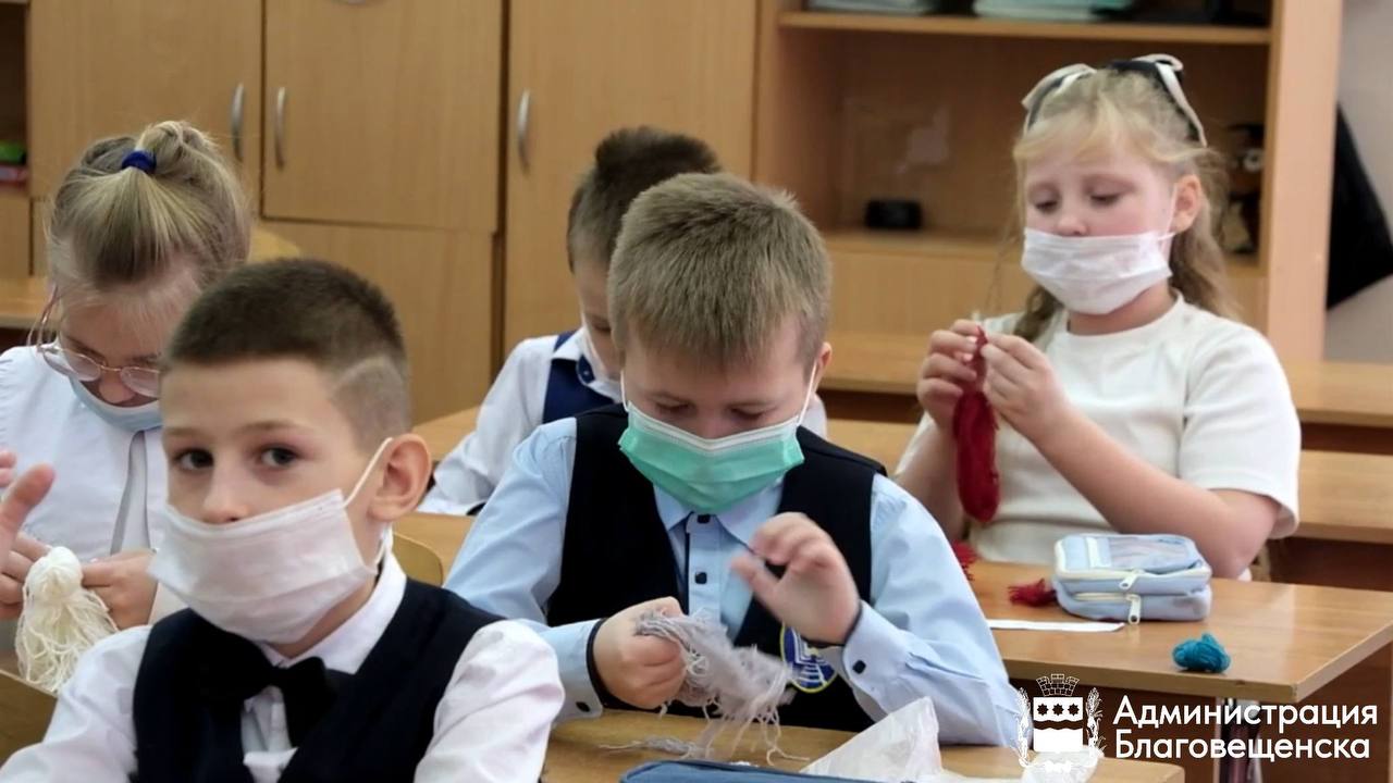 В Благовещенске с 4 по 19 декабря отменяются все массовые детские мероприятия и вводят масочный режим