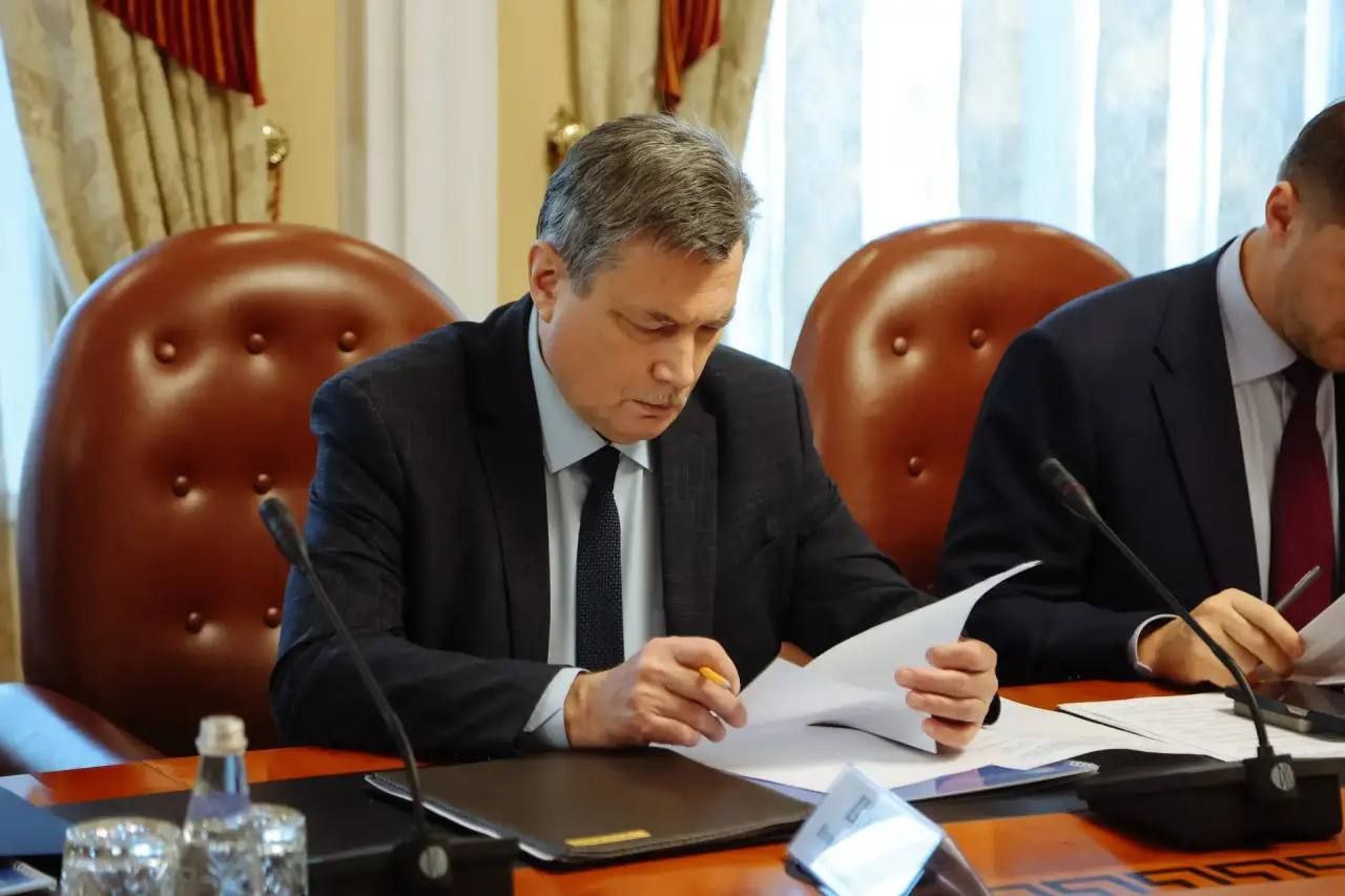 Василий Орлов рассказал полпреду ДФО о достижениях и планах региона за последние годы Василий Орлов рассказал полпреду ДФО о достижениях и планах региона за последние годы