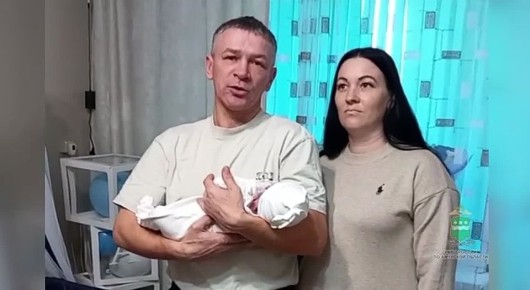 Инспекторы ГИБДД Благовещенска помогли роженице вовремя доехать до роддома