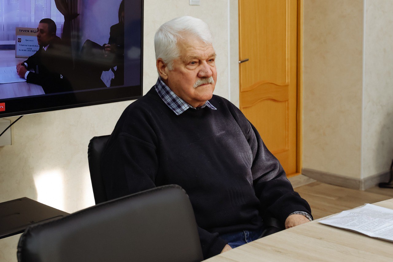 Возле военного госпиталя в Благовещенске обустроят парковку и пешеходный переход Возле военного госпиталя в Благовещенске обустроят парковку и пешеходный переход