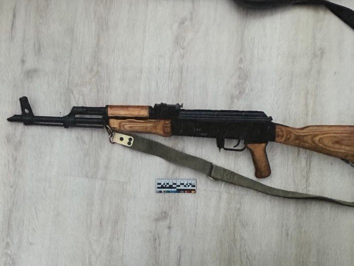 Ночью в Благовещенске пьяный 38-летний мужчина устроил стрельбу Ночью в Благовещенске пьяный 38-летний мужчина устроил стрельбу