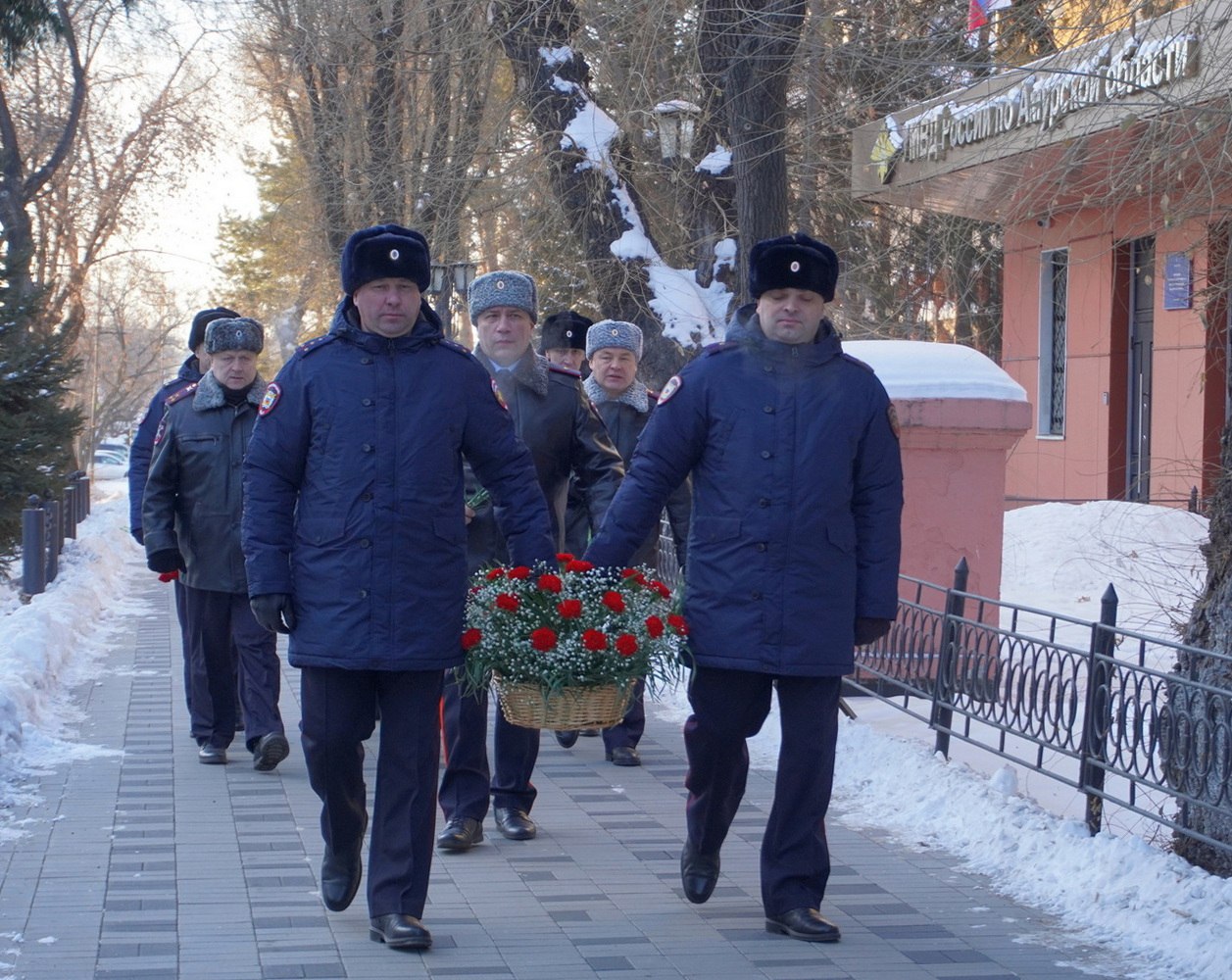 В День Героев Отечества руководители областного УМВД почтили память погибших сотрудников