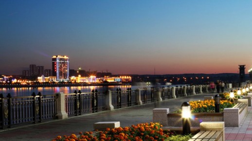 Атака украинских дронов на аэродромы в Мурманской, Иркутской, Ивановской, Рязанской и Амурской областях, которая произошла 1 июня, чуть не сорвалась из-за подозрительности водителя одного из грузовиков, пишет The Wall Street...