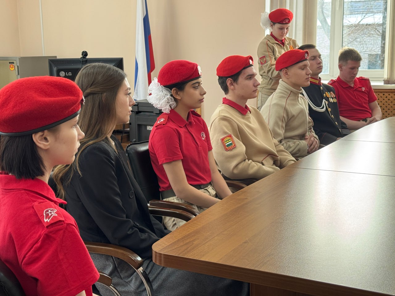 Следственным управлением СК России по Амурской области со Штабом Регионального отделения Всероссийского детско-юношеского военно-патриотического общественного движения «ЮНАРМИЯ» Амурской области заключено соглашение о... Следственным управлением СК России по Амурской области со Штабом Регионального отделения Всероссийского детско-юношеского военно-патриотического общественного движения «ЮНАРМИЯ» Амурской области заключено соглашение о...