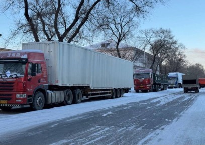 Дополнительные места для стоянки фур выделили в Благовещенске