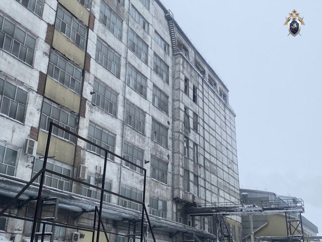 В Белогорском муниципальном округе два работника ООО «Маслоэкстракционный завод «Амурский» предстанут перед судом за нарушение требований промышленной безопасности, повлекшее смерть человека и причинение крупного ущерба...