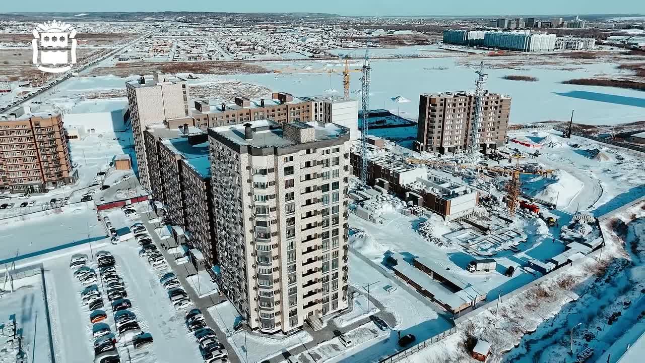 Благодаря президентской программе многодетная семья из Благовещенска получила просторную квартиру в «арендном» доме