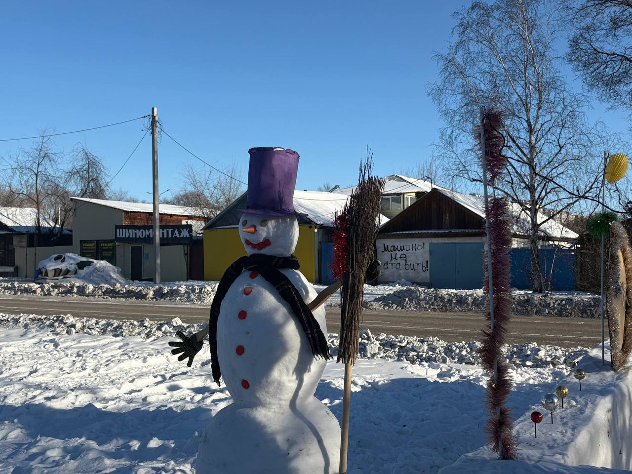 Праздничек устроили жители одного из частных домов в Благовещенске на улице Новой