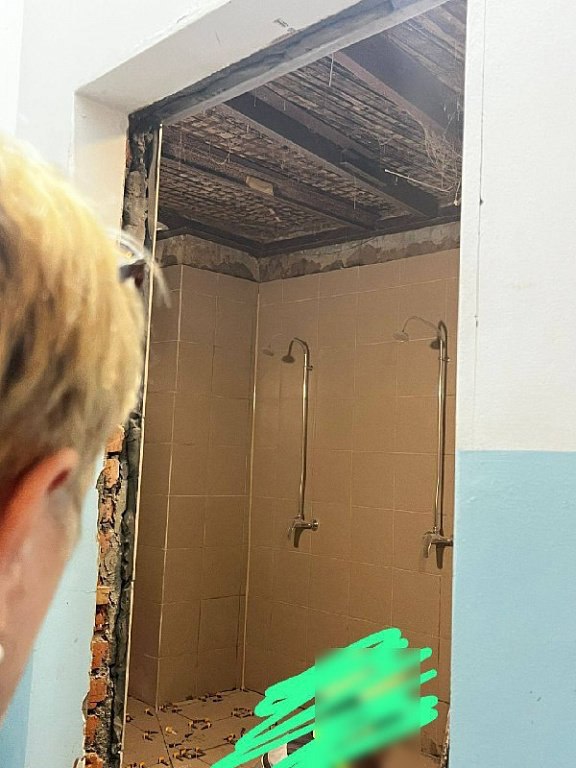 Ни в туалет сходить, ни помыться: учащиеся благовещенского колледжа о проблемах за красивым фасадом общежития Ни в туалет сходить, ни помыться: учащиеся благовещенского колледжа о проблемах за красивым фасадом общежития