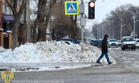 Начальника управления ЖКХ администрации Благовещенска оштрафовали за скользкие дороги