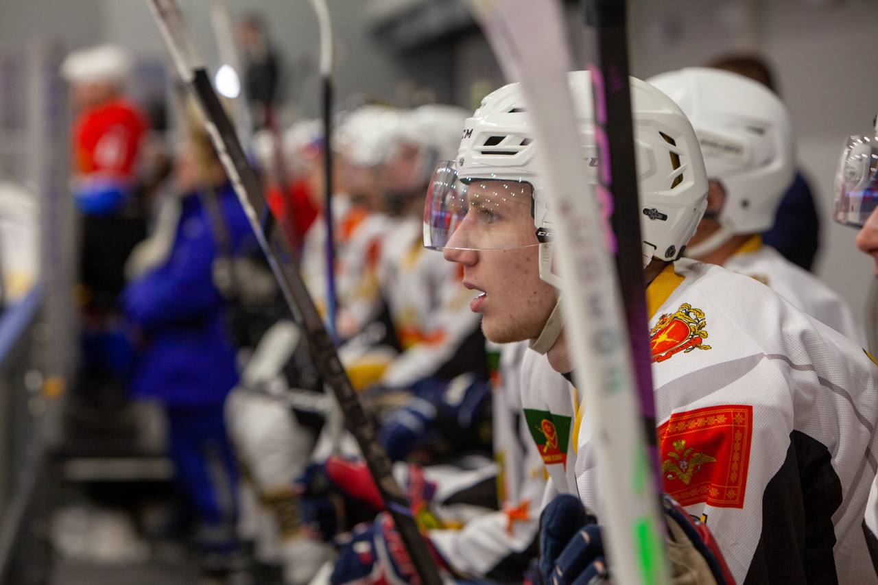 В Благовещенске стартовал хоккейный турнир на Кубок Героя России Владимира Барахтенко В Благовещенске стартовал хоккейный турнир на Кубок Героя России Владимира Барахтенко