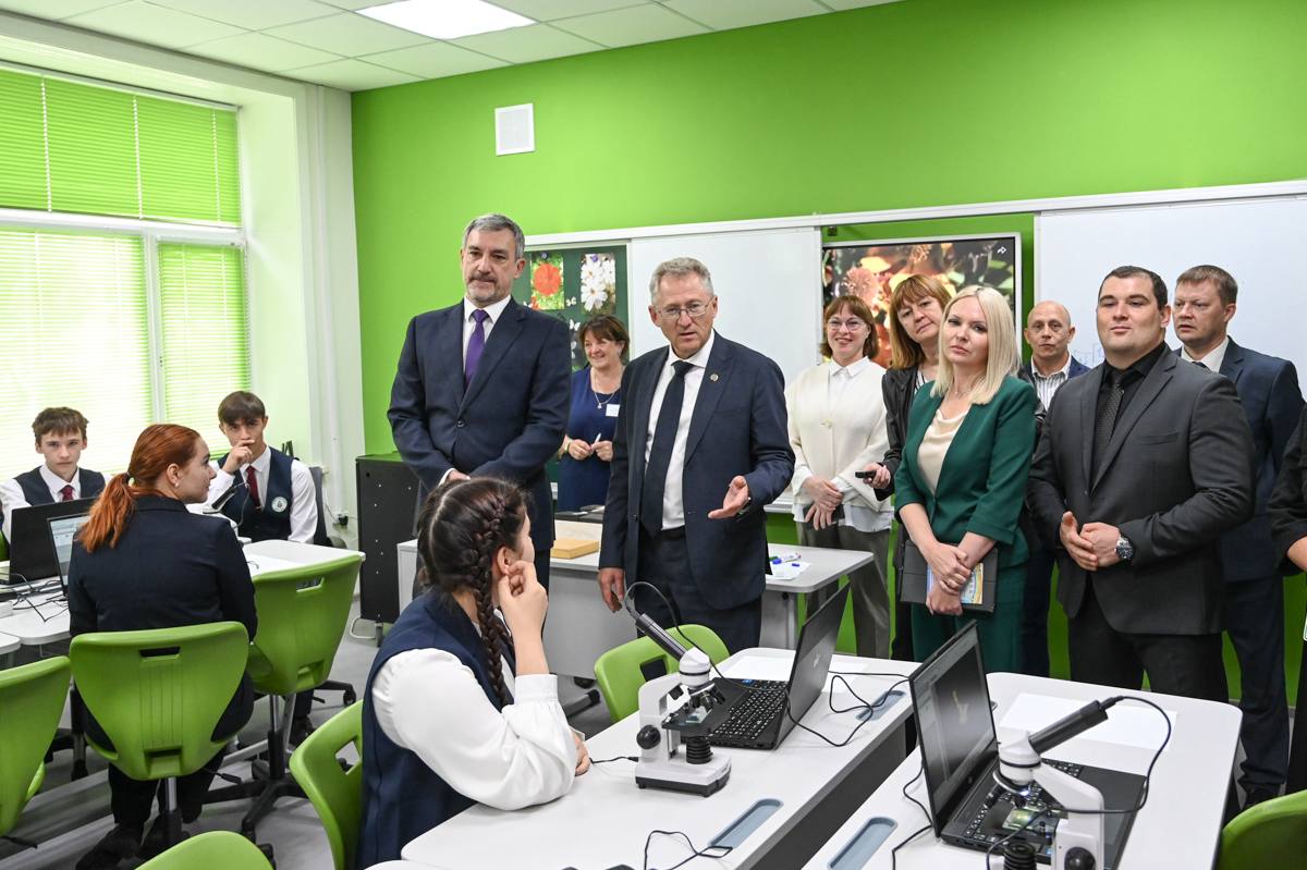 Беспилотные тракторы, агроклассы и жилье аграриям: губернатор назвал приоритеты развития АПК