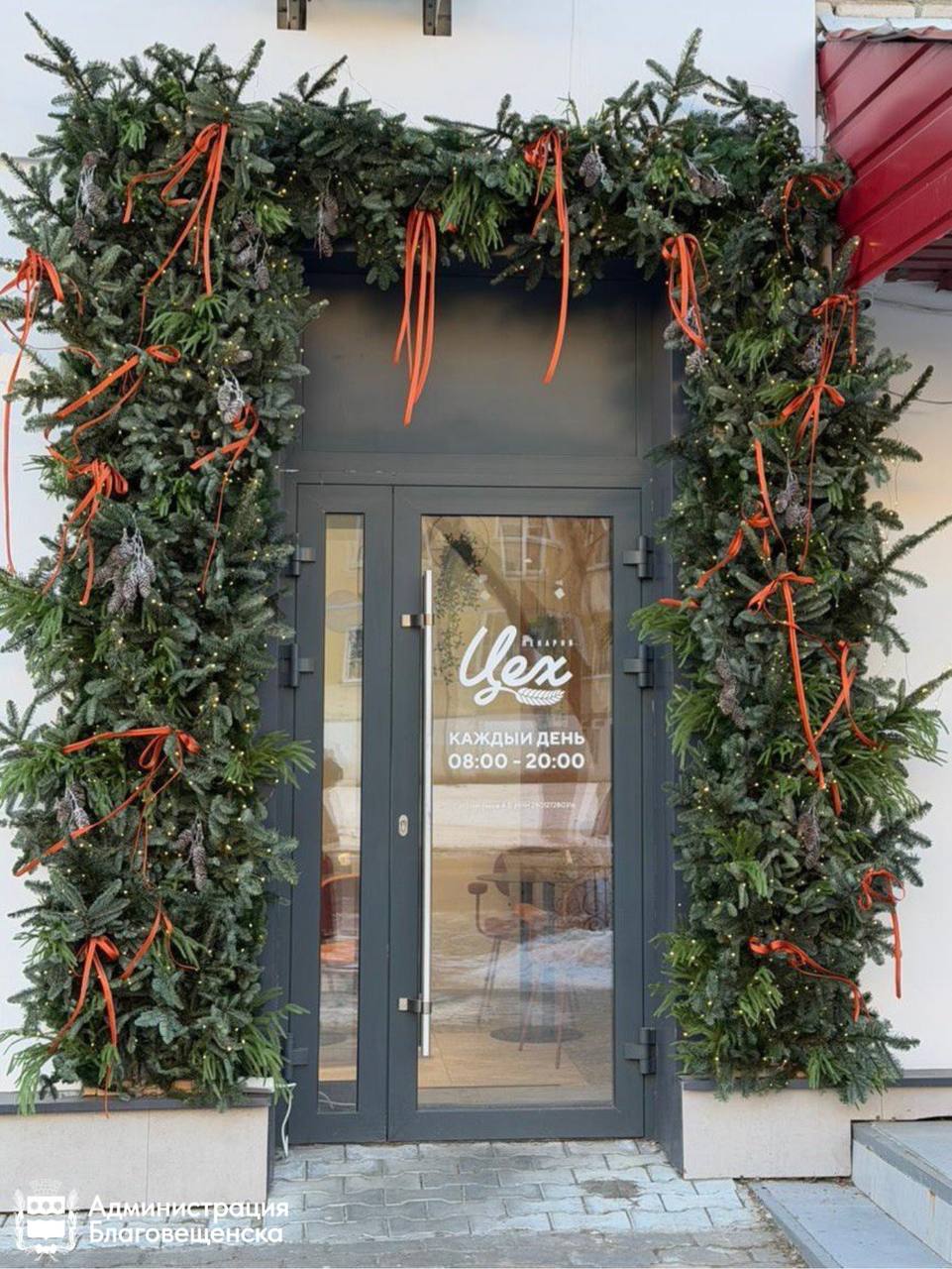 «Такое участие бизнеса говорит о внимании к людям»: Олег Имамеев осмотрел территории и фасады городских предприятий, украшенные к новому году «Такое участие бизнеса говорит о внимании к людям»: Олег Имамеев осмотрел территории и фасады городских предприятий, украшенные к новому году