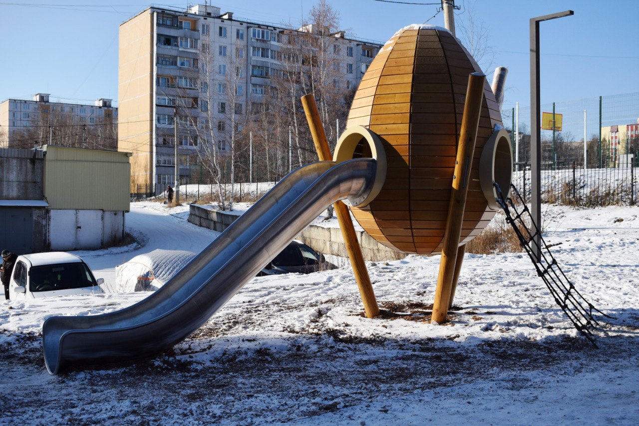 Тропы по очертаниям БАМа, смотровые площадки, игровой городок: улицу Школьную благоустроили в Тынде Тропы по очертаниям БАМа, смотровые площадки, игровой городок: улицу Школьную благоустроили в Тынде