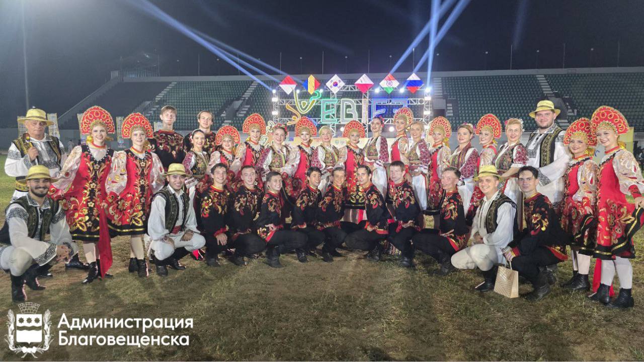 По поручению мэра Олега Имамеева двум творческим коллективам Благовещенска выделили по 5 миллионов рублей По поручению мэра Олега Имамеева двум творческим коллективам Благовещенска выделили по 5 миллионов рублей