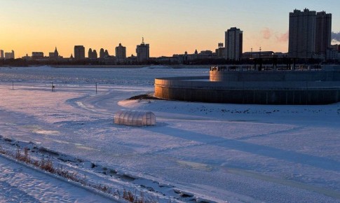 Для самых морозостойких: в Благовещенске появилась прорубь в затоне на «Серебряной миле»