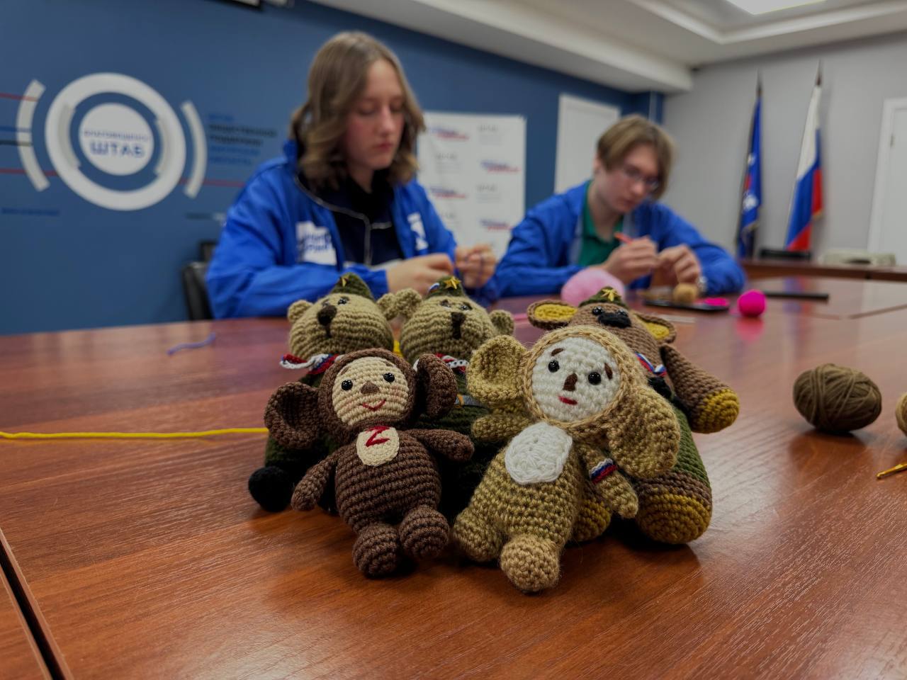 Молодежная избирательная комиссия Амурской области совместно с «Молодой гвардией» запустила добрую акцию «Подарки для бойцов» Молодежная избирательная комиссия Амурской области совместно с «Молодой гвардией» запустила добрую акцию «Подарки для бойцов»