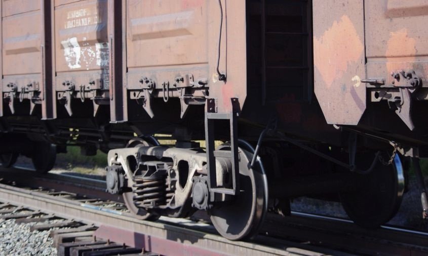 В пользу матери подростка, погибшего от удара током на станции Ушумун, взыскали 350 000 рублей