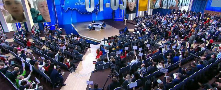 На прямую линию президента Владимира Путина, которая началась в 18 часов по амурскому времени в пятницу, 19 декабря, поступил вопрос от жителя Амурской области-участника СВО, которому не выплачивали положенные ему 3 миллиона...