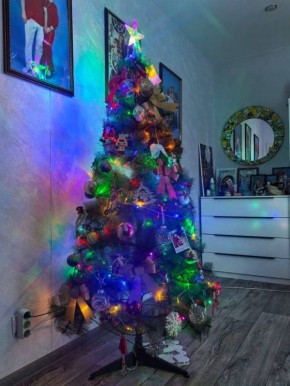 А давайте поднимем друг другу праздничное настроение!