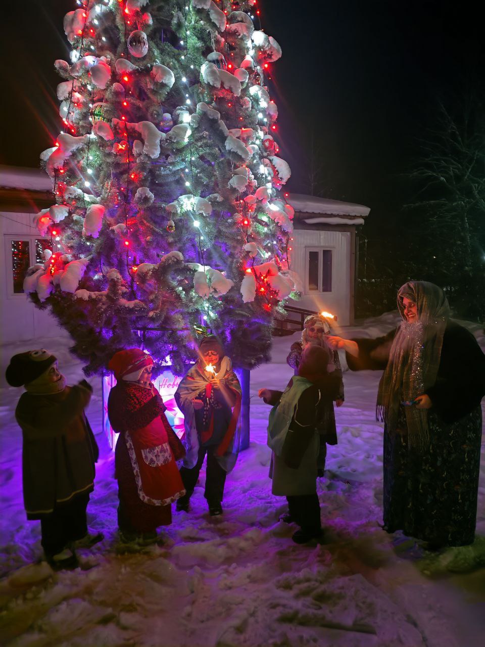1 В России возрождается древняя традиция рождественского колядования
