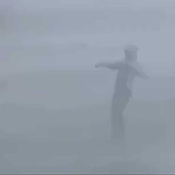 1 Во Владивостоке зафиксировали первый в этом году снежный шторм