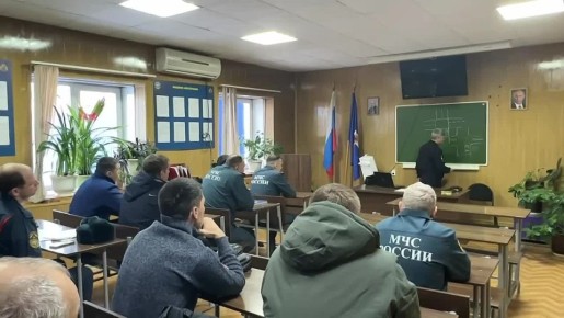 В Благовещенске сотрудники Госавтоинспекции провели важное мероприятие для водительского состава подразделений федеральной противопожарной службы Амурской области