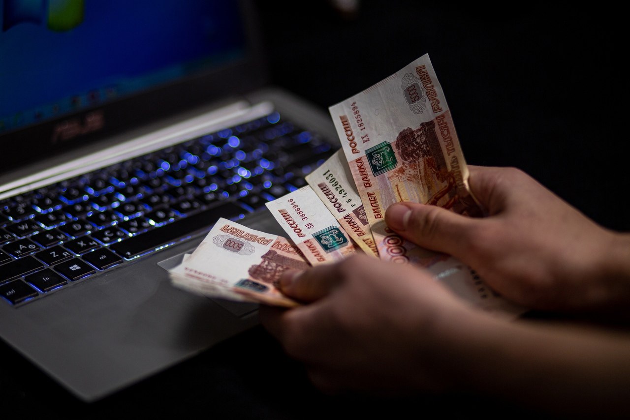 «На дурака не нужен нож»: амурчанин осужден за переводы в экстремистский фонд