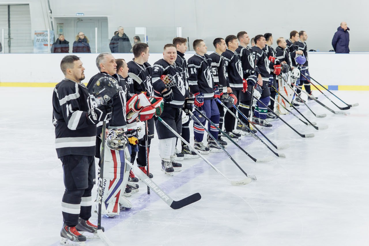 Сотрудники следственного управления Следственного комитета Российской Федерации по Амурской области приняли в чемпионате по хоккею, посвященному 15-летию образования ведомства Сотрудники следственного управления Следственного комитета Российской Федерации по Амурской области приняли в чемпионате по хоккею, посвященному 15-летию образования ведомства