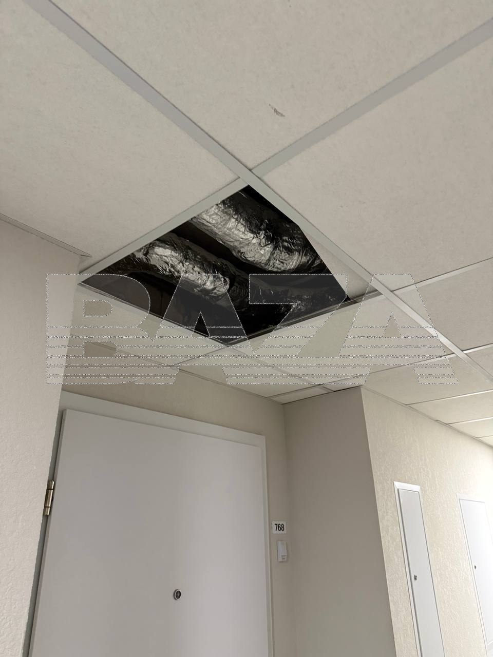 Московскую многоэтажку «разобрали» по частям — жильцы встретили свои выходные разгромленным подъездом Московскую многоэтажку «разобрали» по частям — жильцы встретили свои выходные разгромленным подъездом