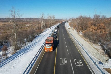 На дорогах Приамурья на месяц ограничат движение большегрузов массой свыше 12 тонн