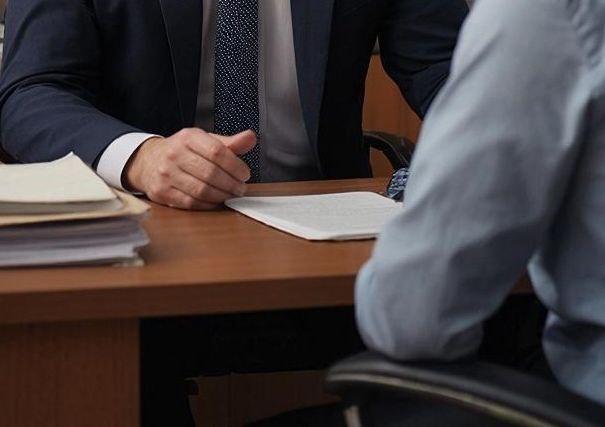 В Благовещенске по иску прокуратуры восстановлены права ветерана СВО