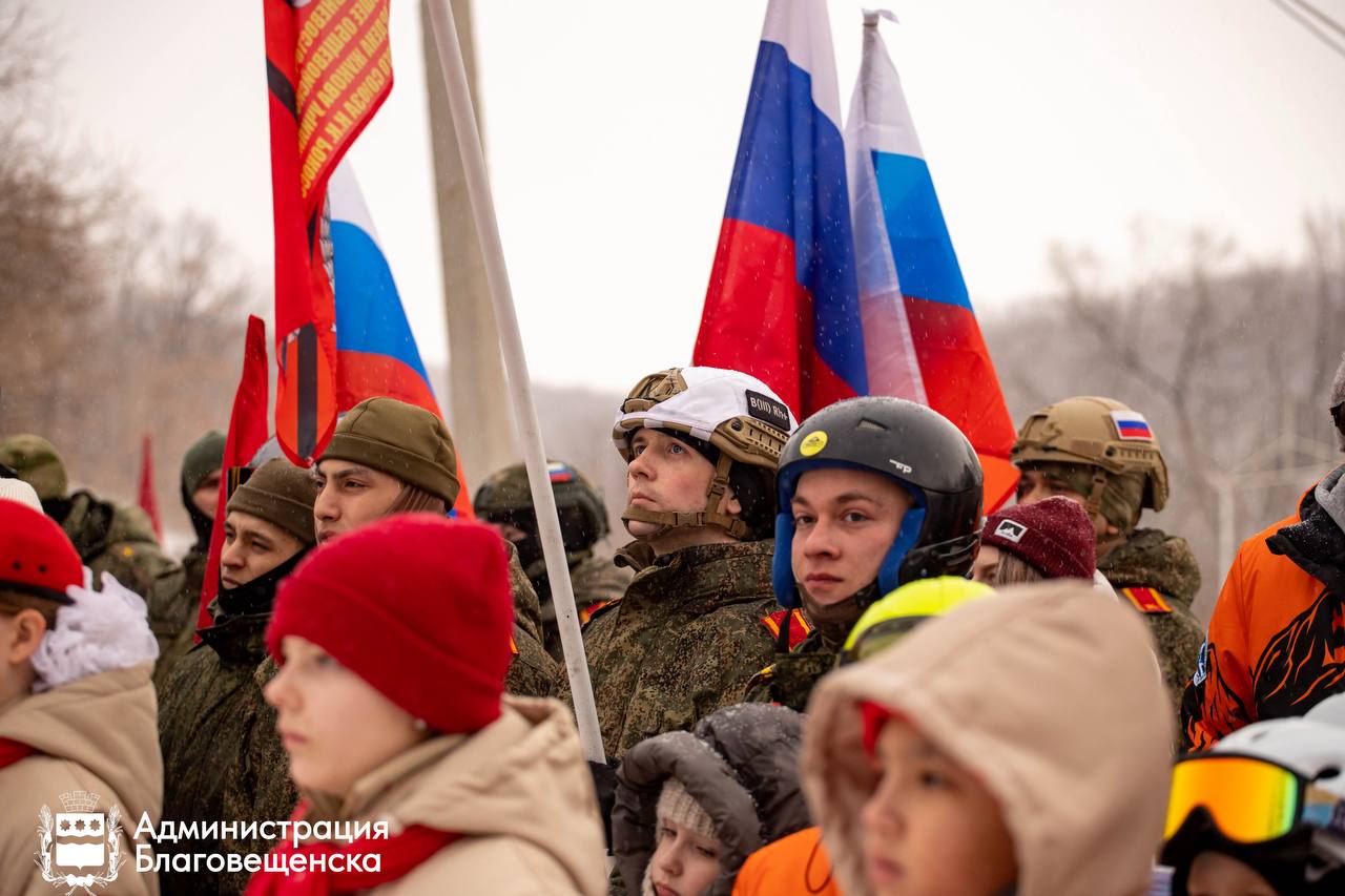 Больше 100 спортсменов поучаствовали в первенстве города по горным лыжам и сноуборду