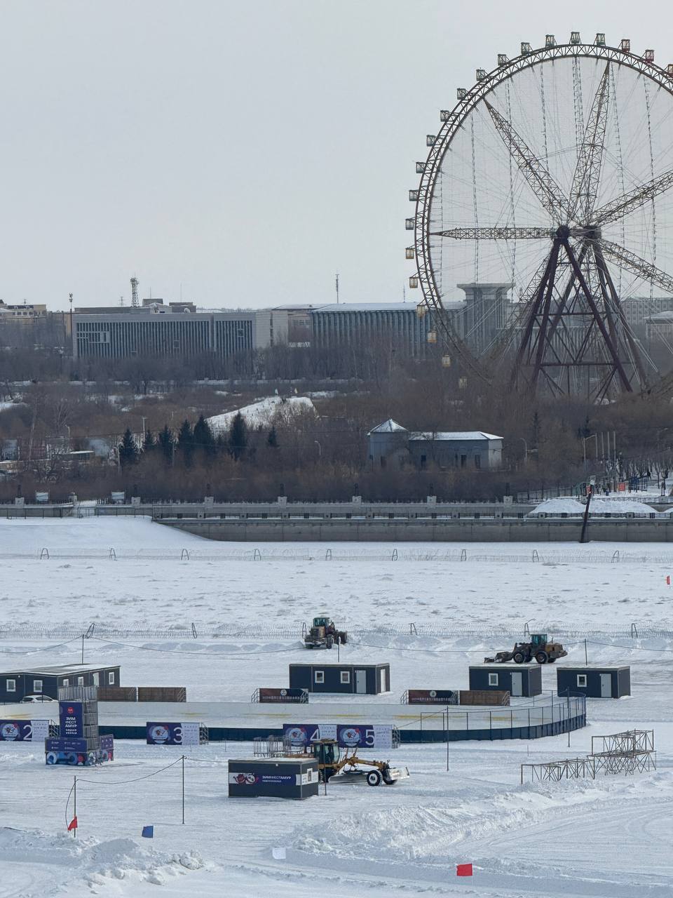 В понедельник, 23 февраля, на Амуре началась грандиозная уборка В понедельник, 23 февраля, на Амуре началась грандиозная уборка