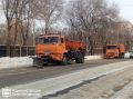 В Благовещенске уборка снега идет круглосуточно