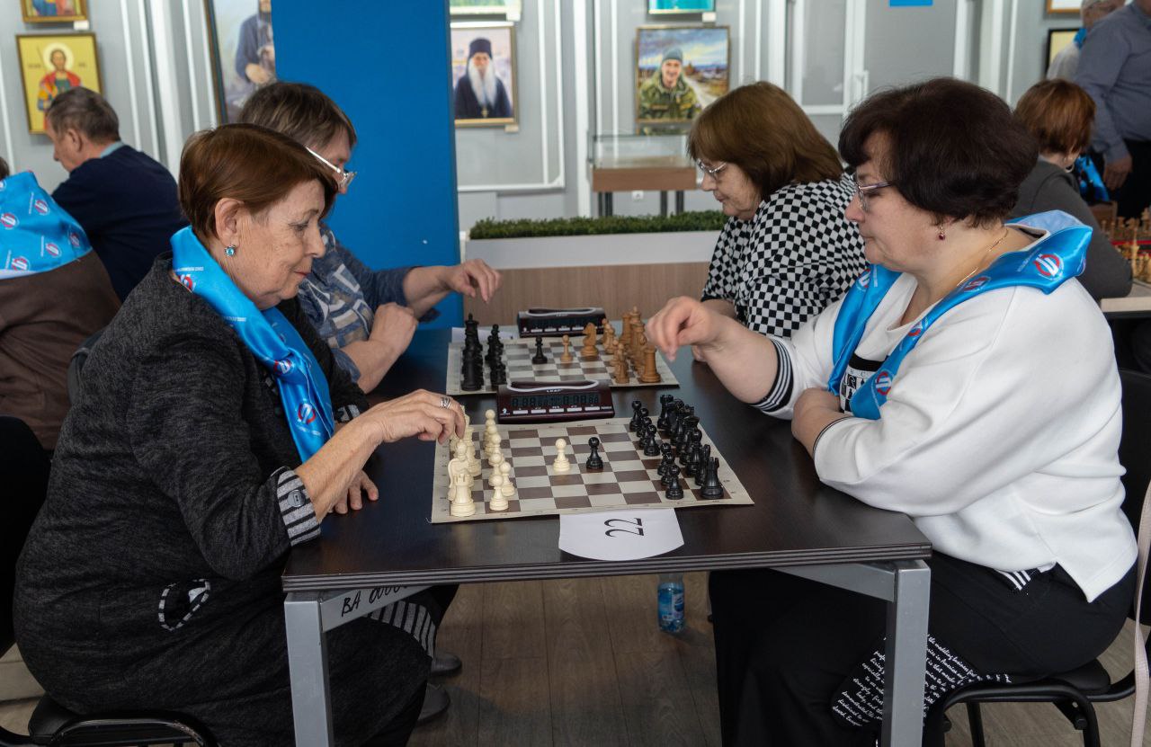 Александр Василенко открыл областные соревнования по шахматам среди пенсионеров Александр Василенко открыл областные соревнования по шахматам среди пенсионеров