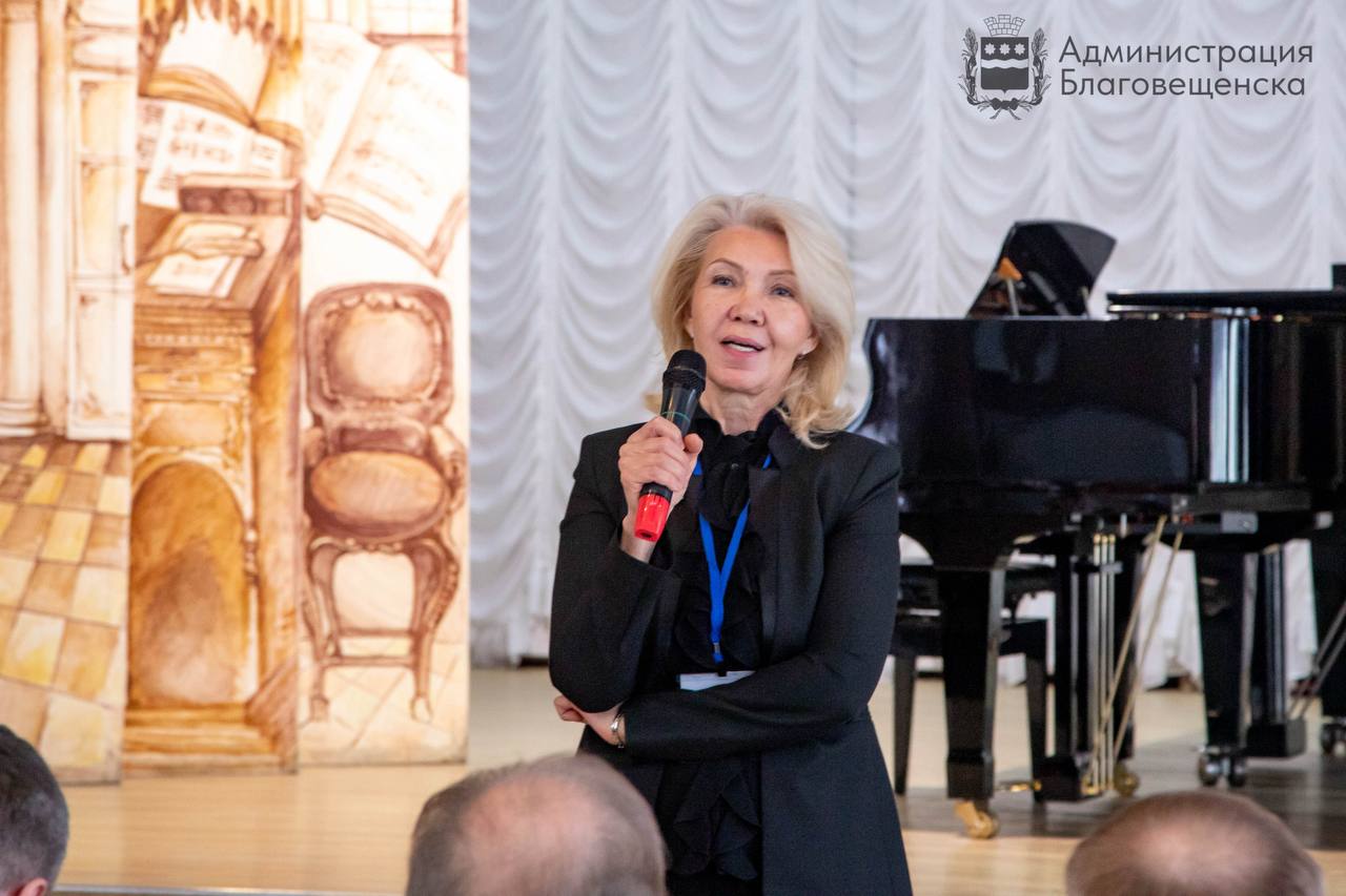 В Благовещенске стартовал Дальневосточный музыкальный конкурс В Благовещенске стартовал Дальневосточный музыкальный конкурс