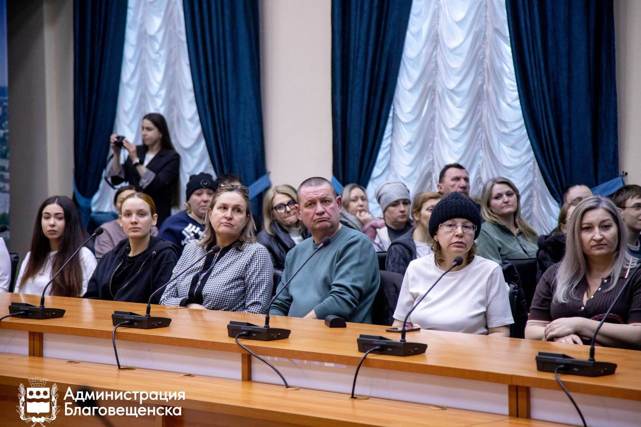 Благовещенских школьников пригласили поступать в медицинские вузы и колледжи Благовещенских школьников пригласили поступать в медицинские вузы и колледжи