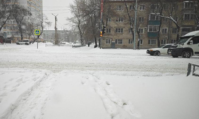 Несколько междугородних автобусных рейсов отменены в Приамурье после мощного снегопада