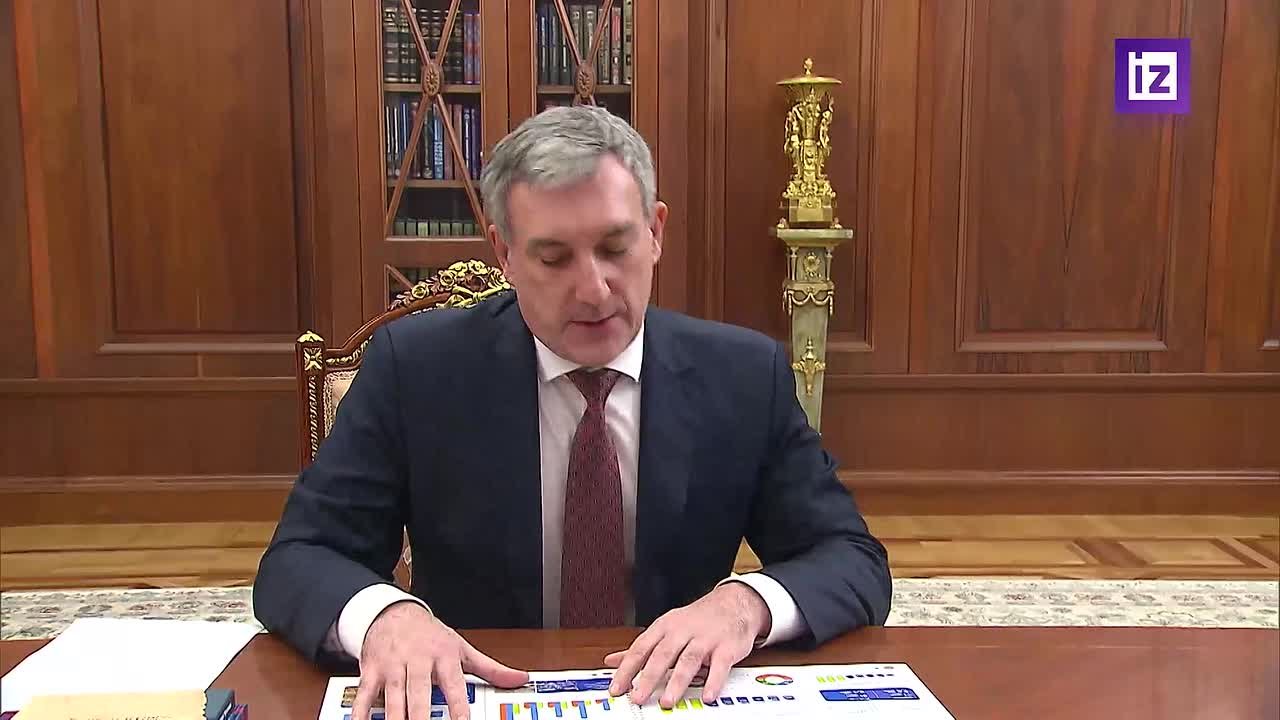 Владимир Путин принял губернатора Амурской области Василия Орлова