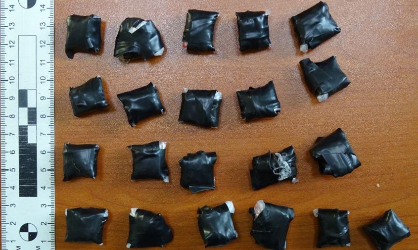 Возле благовещенского вокзала задержан 19-летний житель Свободного с крупной партией «синтетики»