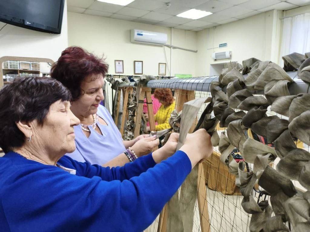 140 единиц экипировки и снаряжения направила на передовую Благовещенская «Фабрика для СВОих» 140 единиц экипировки и снаряжения направила на передовую Благовещенская «Фабрика для СВОих»