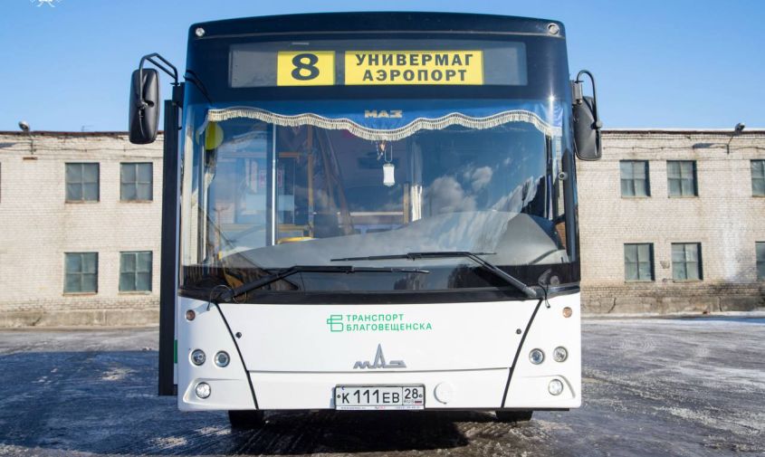 Подстроят под расписание рейсов: в аэропорт Благовещенска начал ездить новый автобусный маршрут № 8А