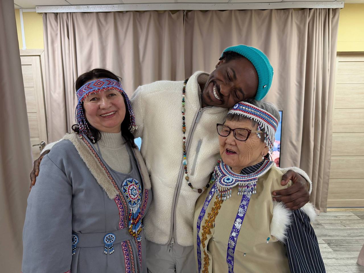 С любовью, из Африки: как блогер из Конго побывал в эвенкийском поселении и влюбился в Амурскую область С любовью, из Африки: как блогер из Конго побывал в эвенкийском поселении и влюбился в Амурскую область